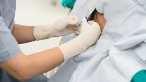 Epidural Steroid Injection: Procedure, Benefits, Risks and Recovery Epidural Steroid Enjeksiyonu